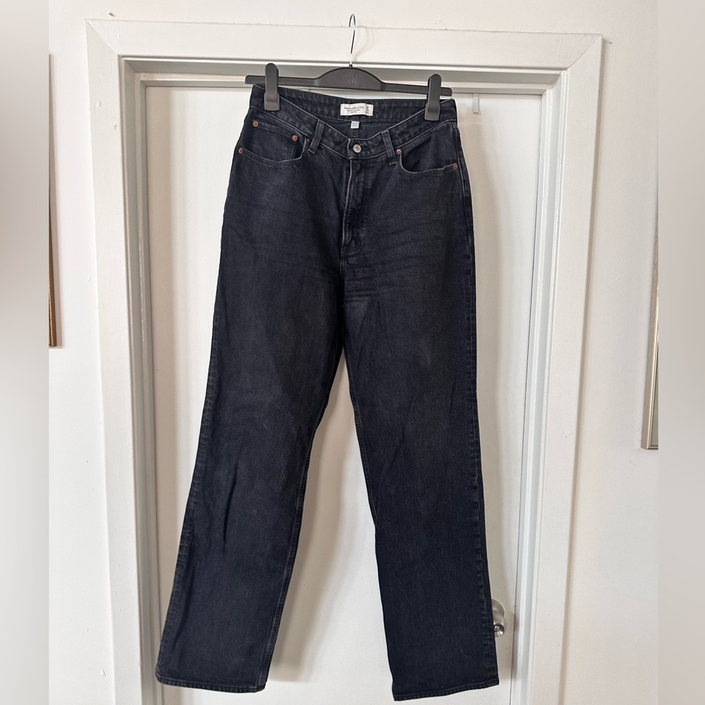 Abercrombie & Fitch Women’s Extra Long Jeans. Curve Love size 10.